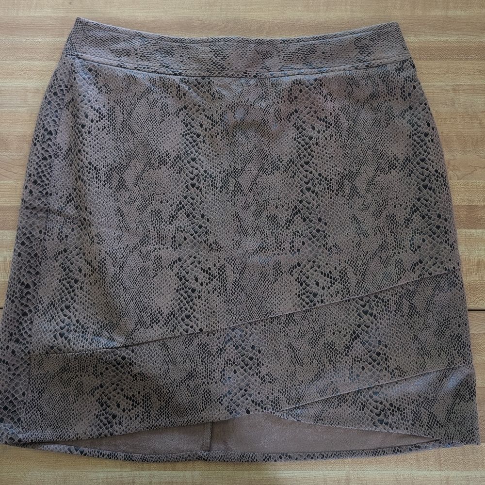 Love Riche Brown Mini Asymmetrical Pencil Skirt - Picture 2 of 8